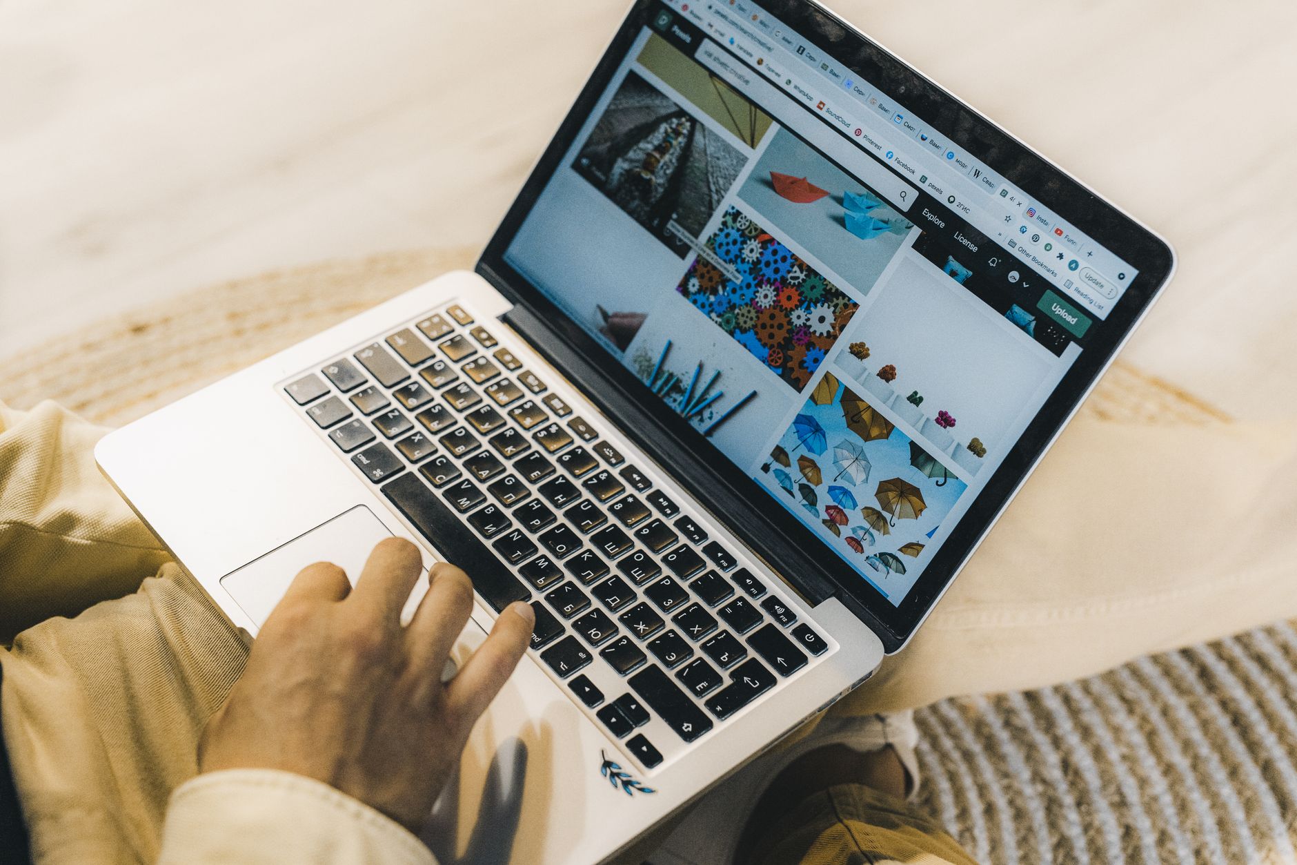 The Internet's Most Trusted How-To Site: What Makes WikiHow So Uniquely Useful